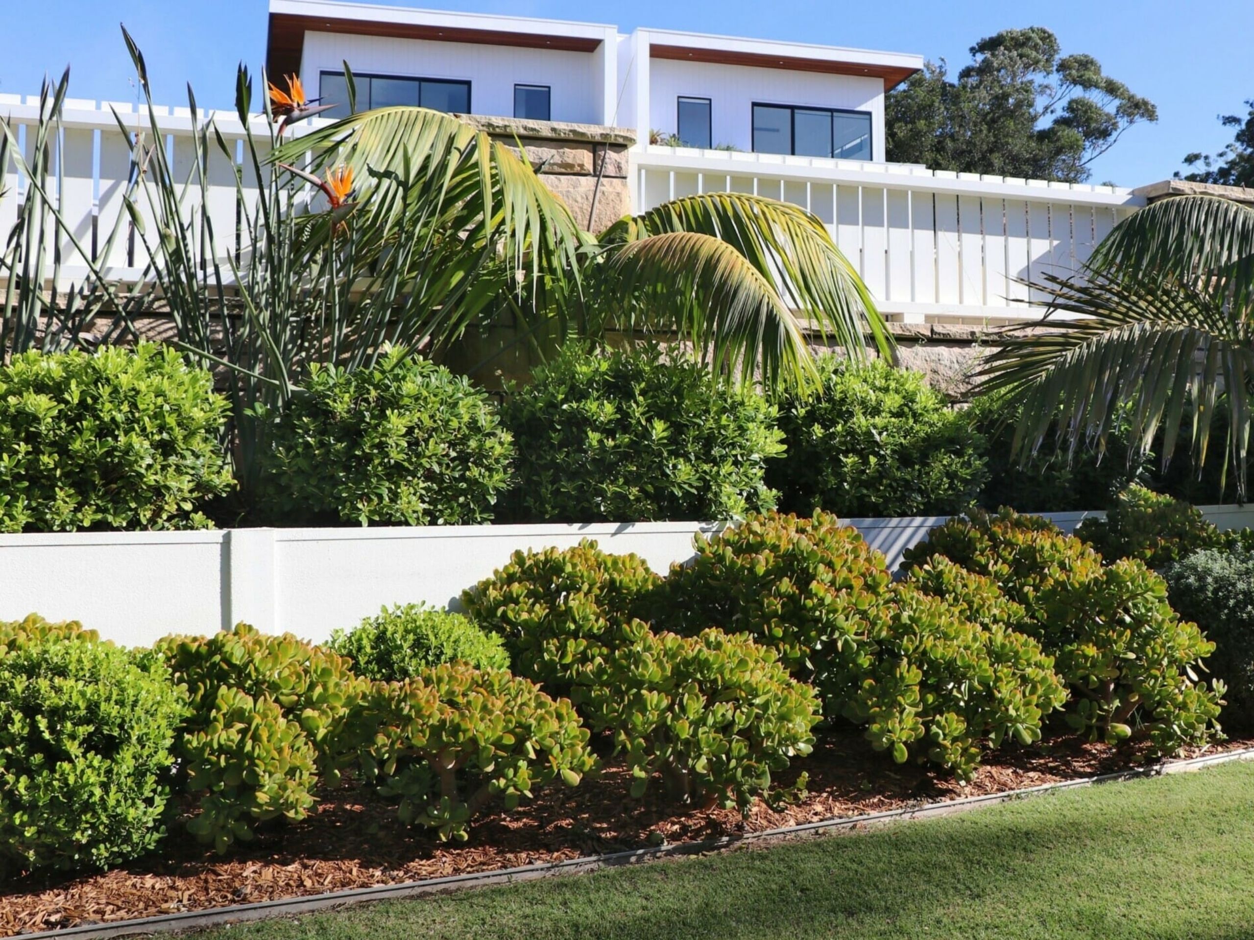 a durable, low maintenance retaining wall is ideal for busy homeowners
