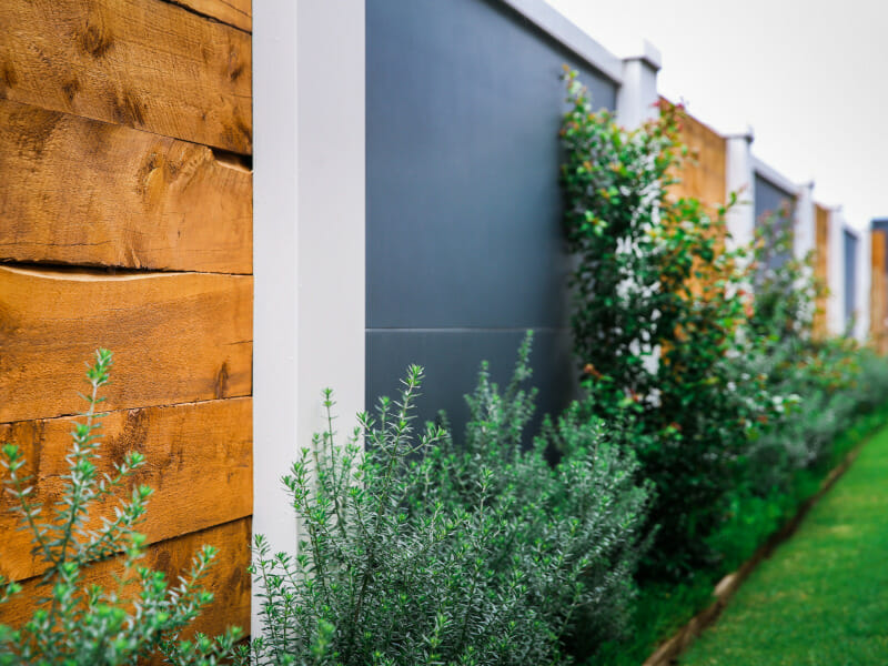 feature fencing with VogueWall and timber sleepers 