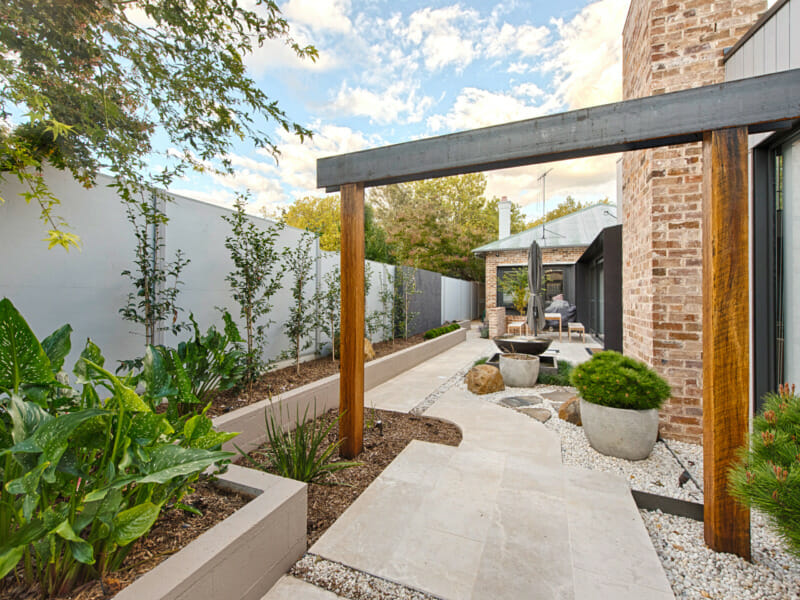 SlimWall Orange NSW | indoor-outdoor living | garden