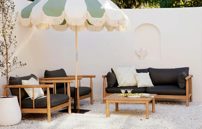 Tips & Ideas For Transforming Your Courtyard | ModularWalls