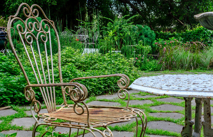 Cottagecore Design Trend - Garden Inspiration. 