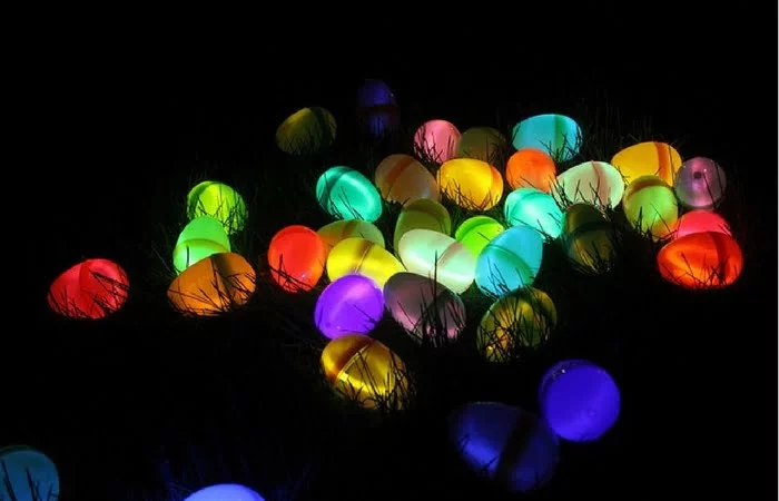 Glowing Easter Eggs | ajc.com/lifestyles