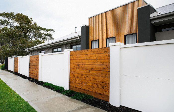 EstateWall with horizontal timber sleeper feature