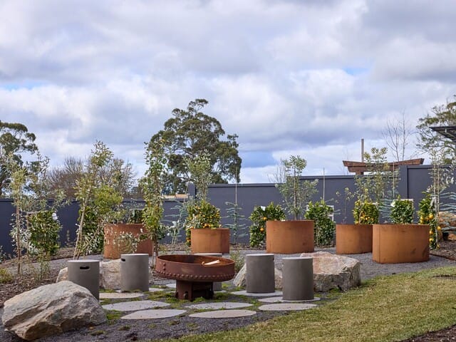 Check out our top 10 autumn and winter diy garden hacks