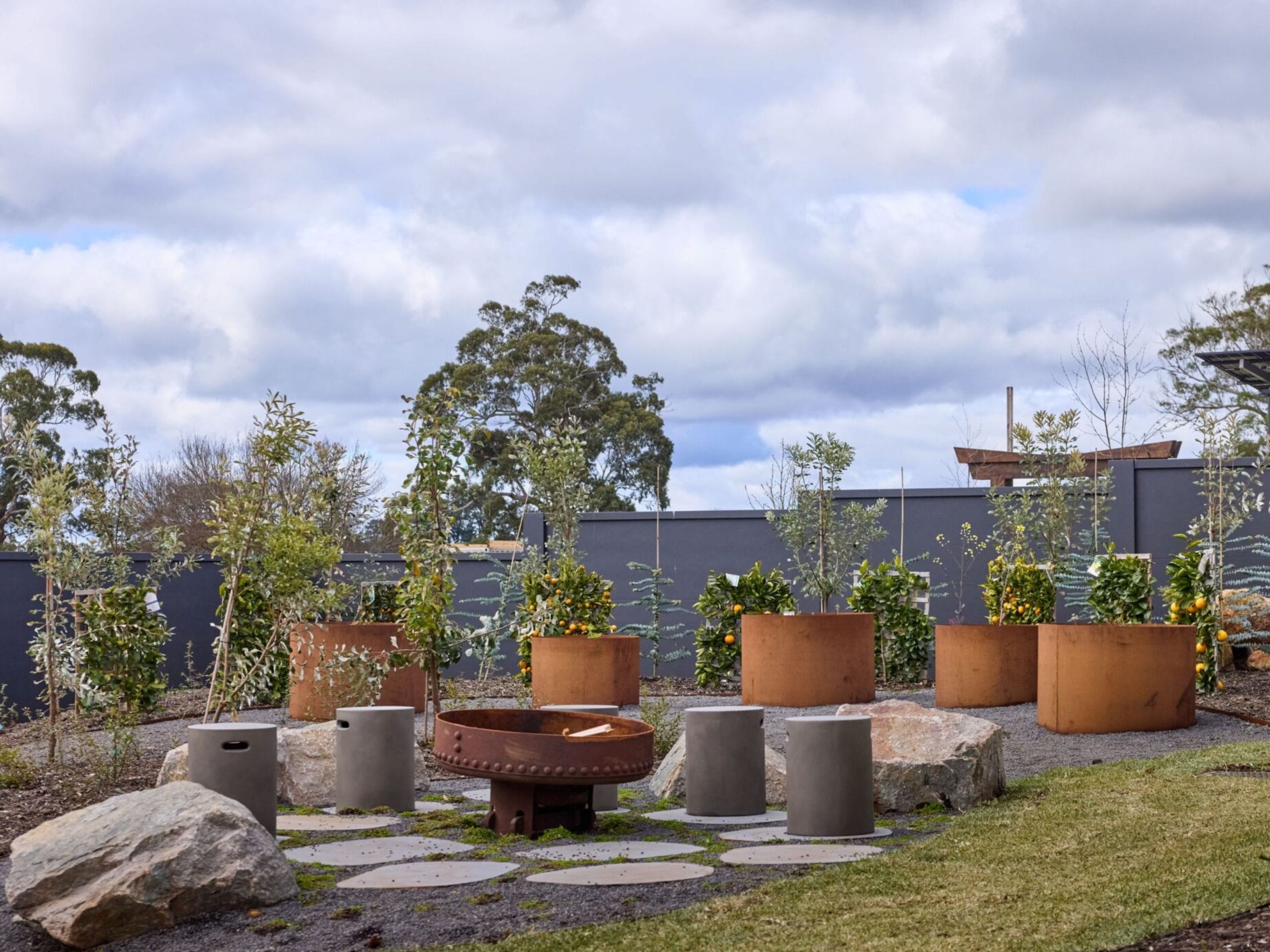Check out our top 10 autumn and winter diy garden hacks