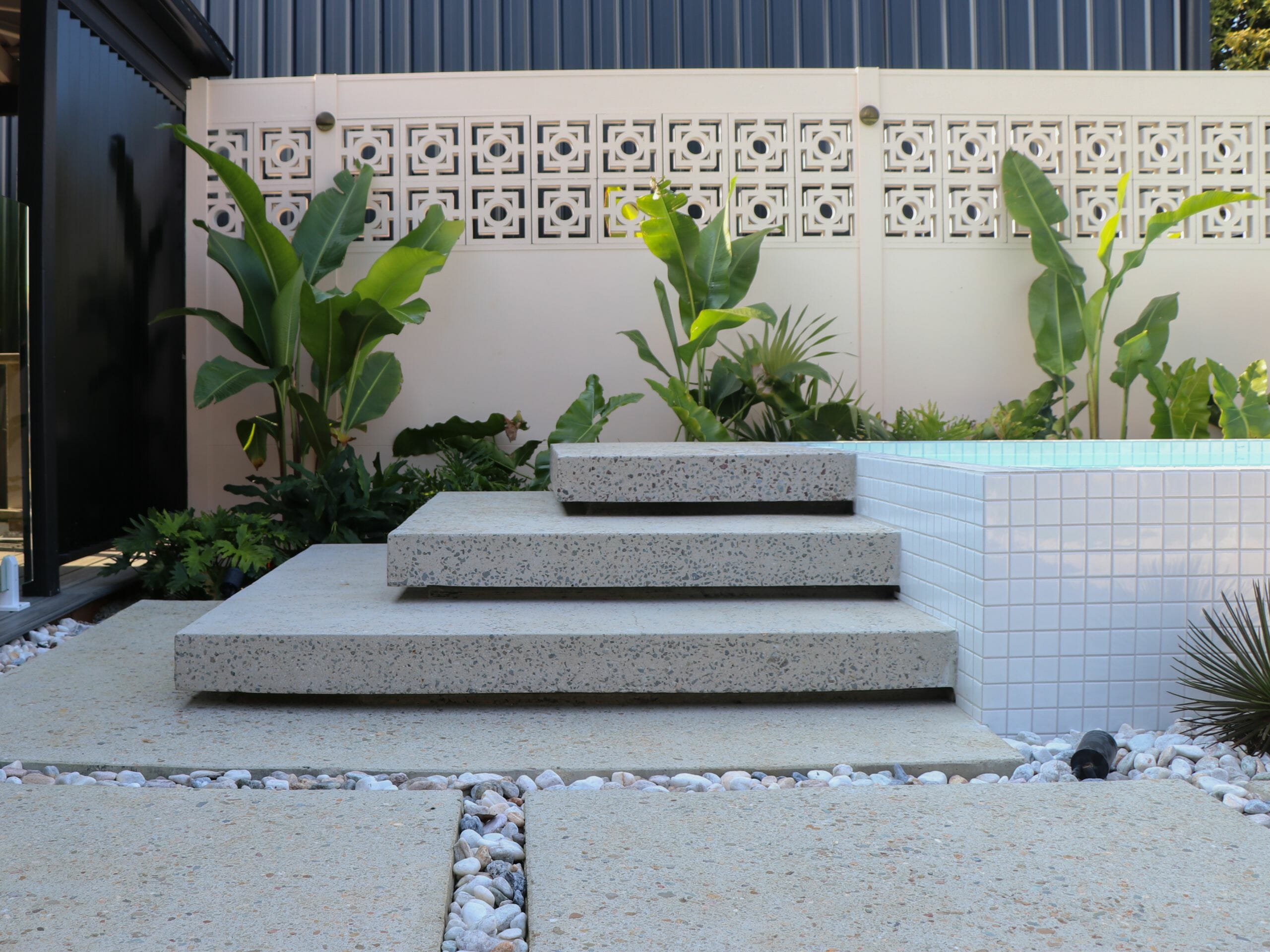 This image displays the inclusion of breeze blocks to provide a mid-century modern flair.