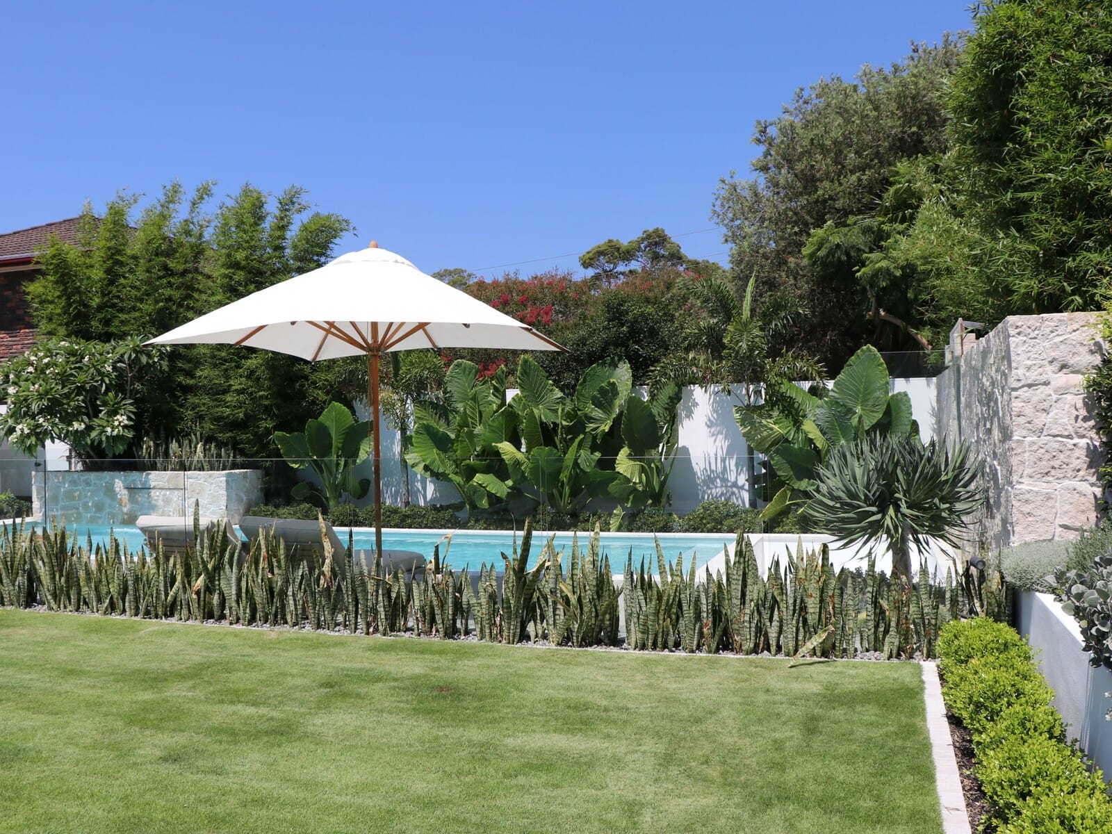 Quiet Luxury Outdoor Ideas | ModularWalls