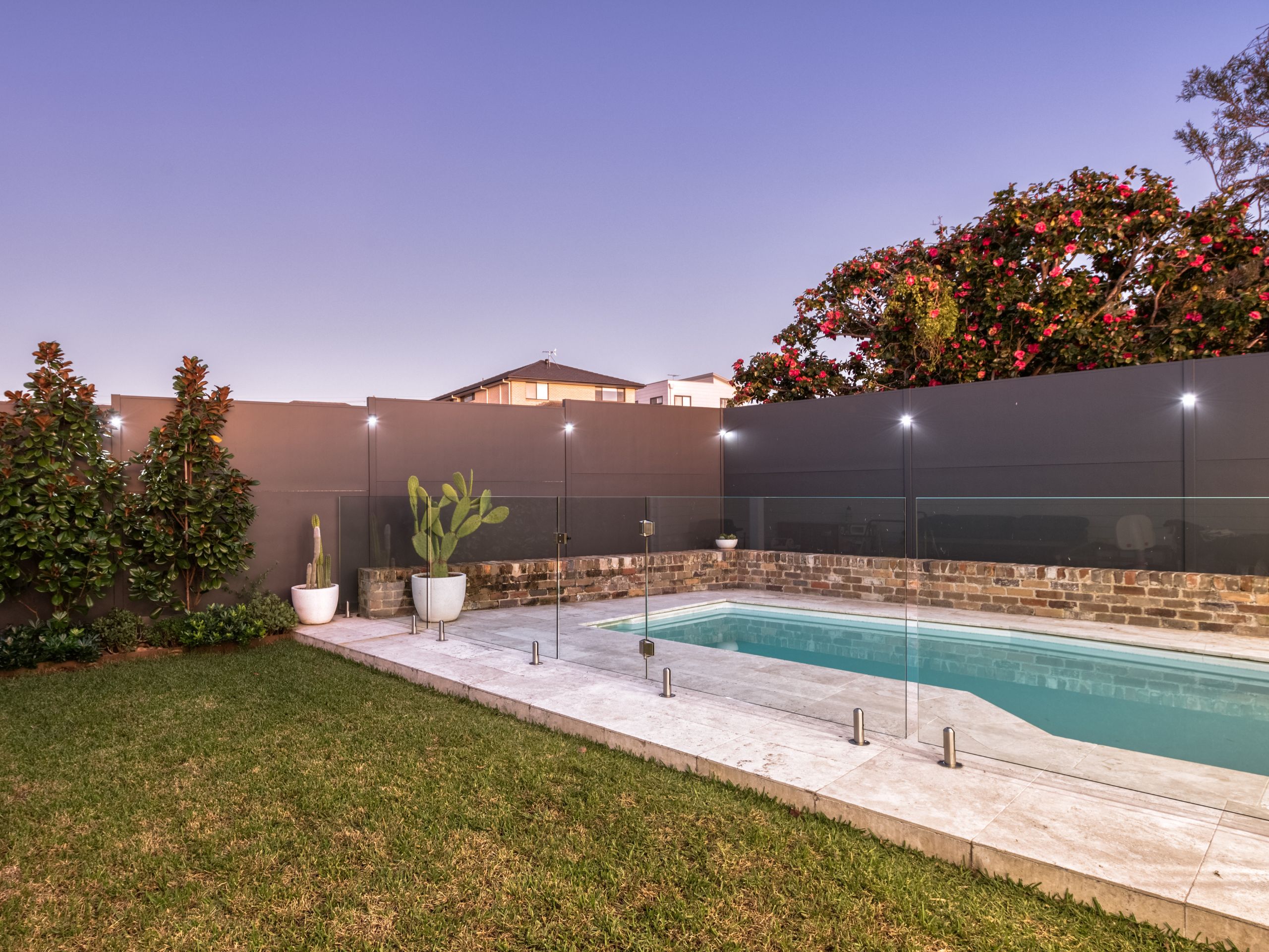 By integrating outdoor lights into your ModularWalls you create a seamless effect