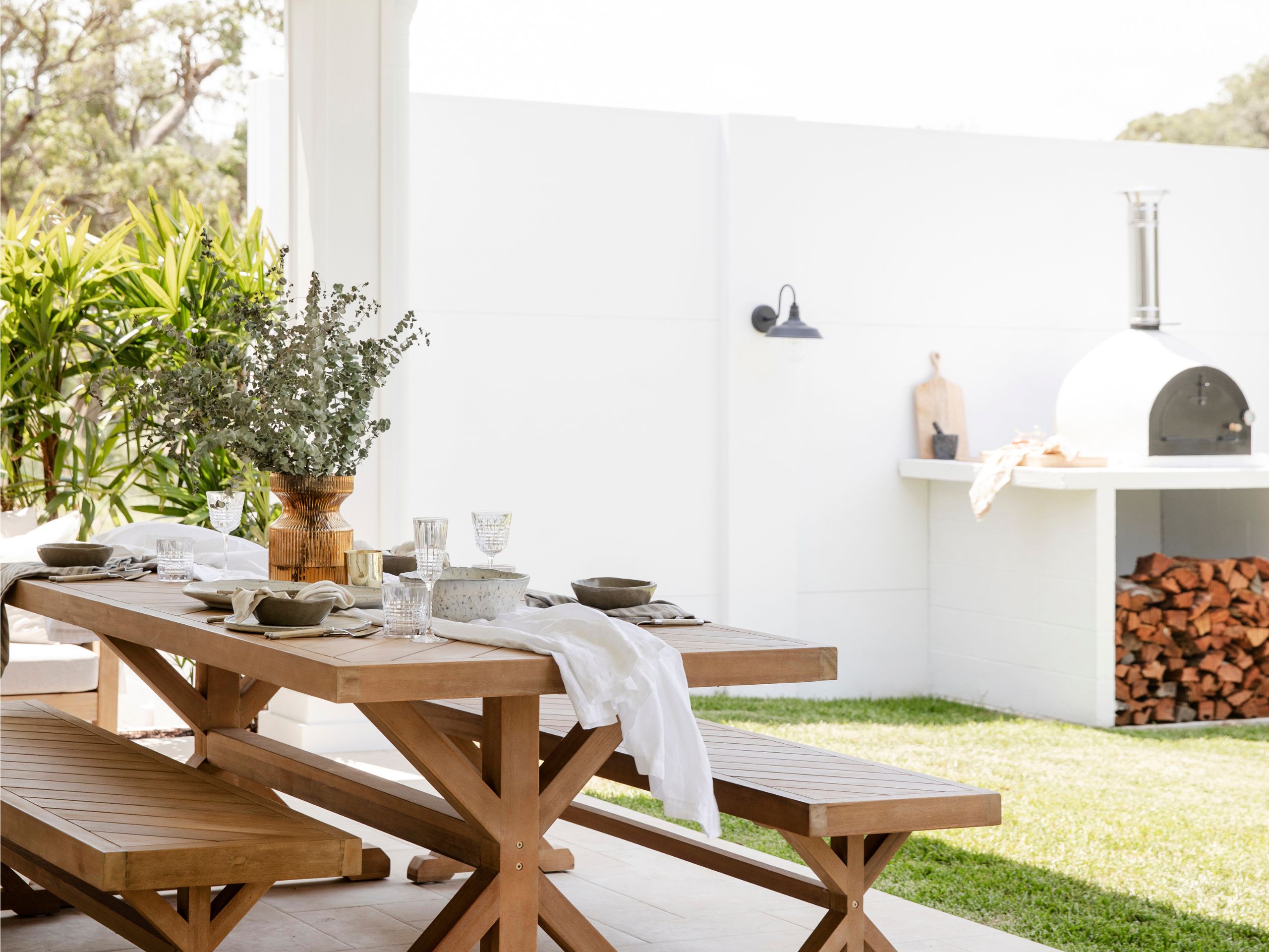 Eat lunch al fresco for a (very) happy Mother’s Day 