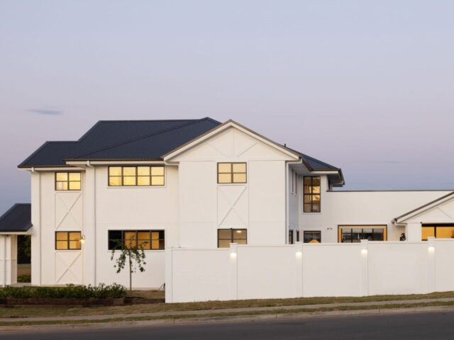 VogueWall boundary wall - Oak and Orange