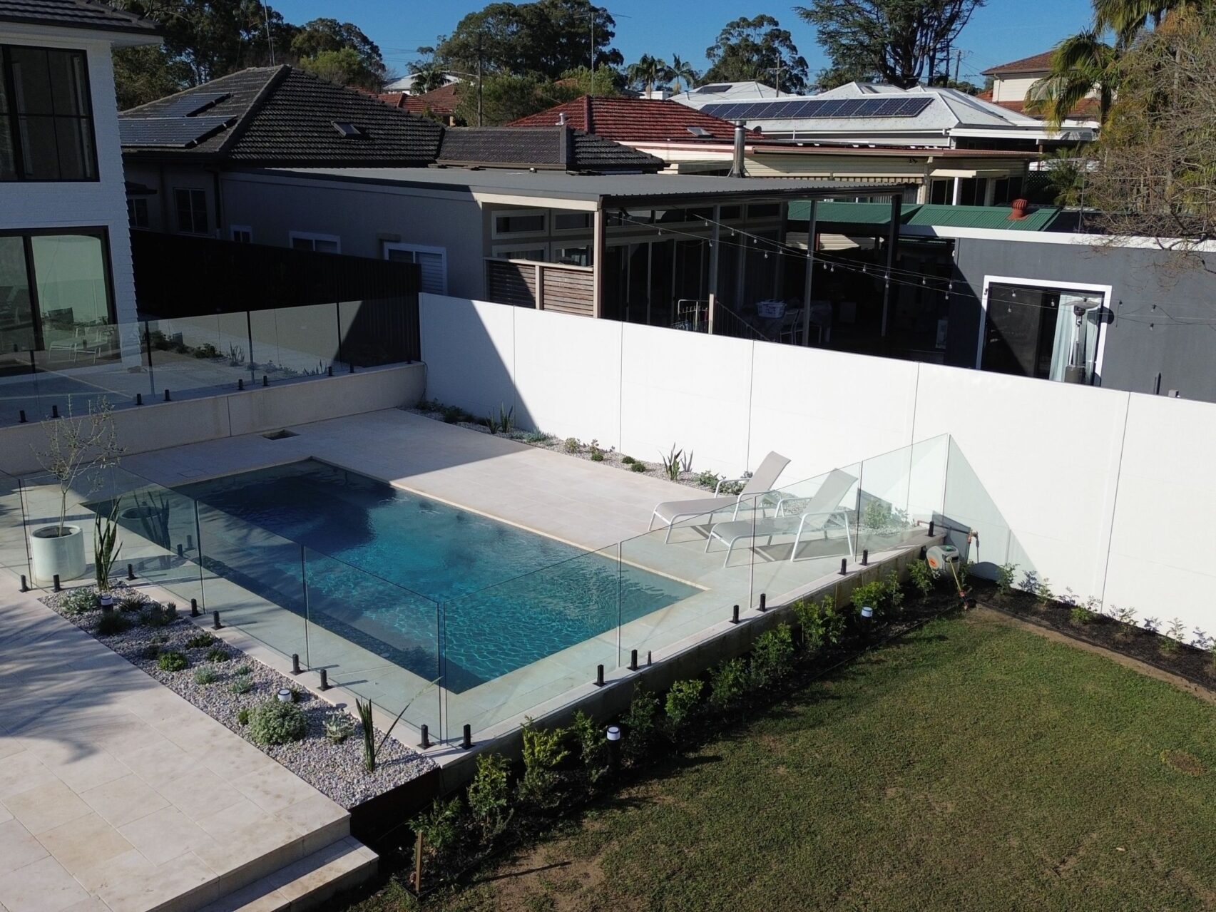 Pool Area Privacy for Hamptons Retreat | ModularWalls