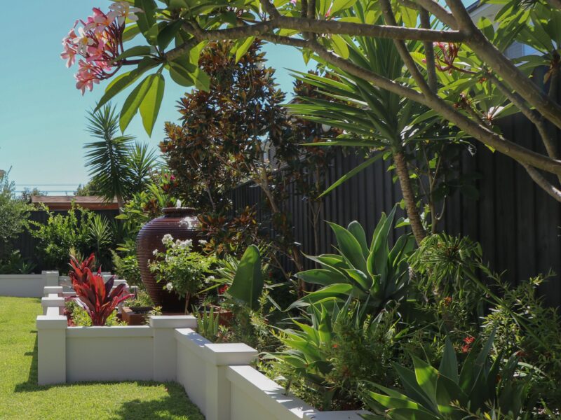 Sustainable landscaping designs - ModularWalls as planter boxes