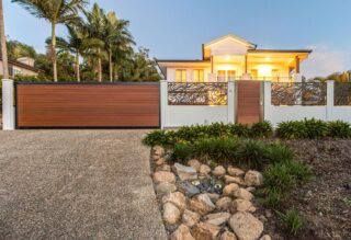 VogueWall Front Wall with sliding gate and pedesterian gate
