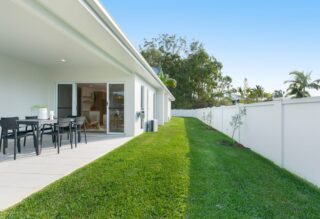 VogueWall Privacy Wall