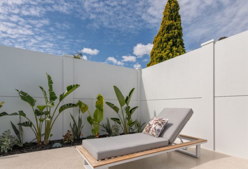 Block the Noise VogueWall Boundary Wall