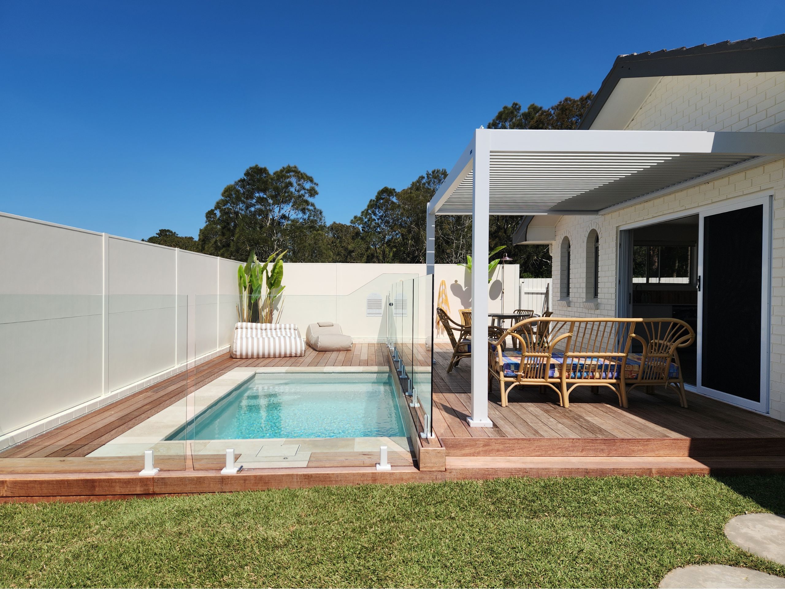 TrendWall with coastal house