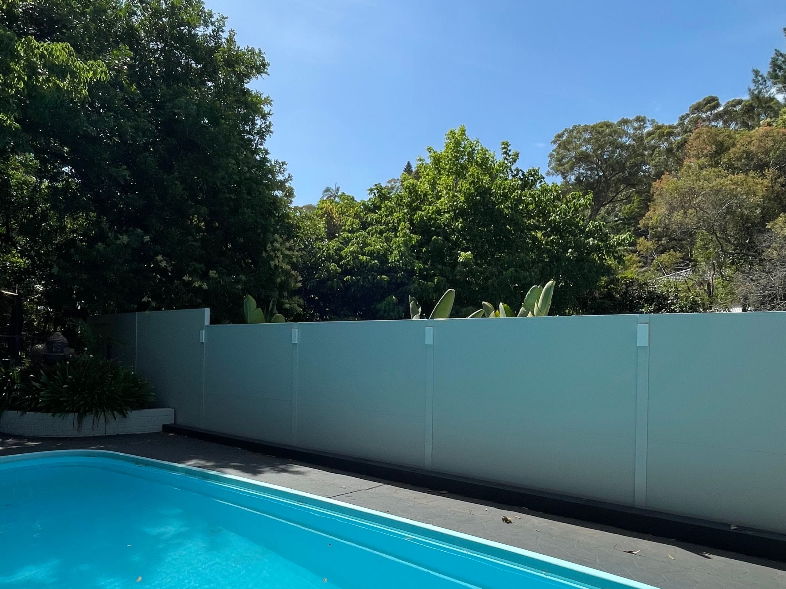 Create a poolside retreat with ModularWalls