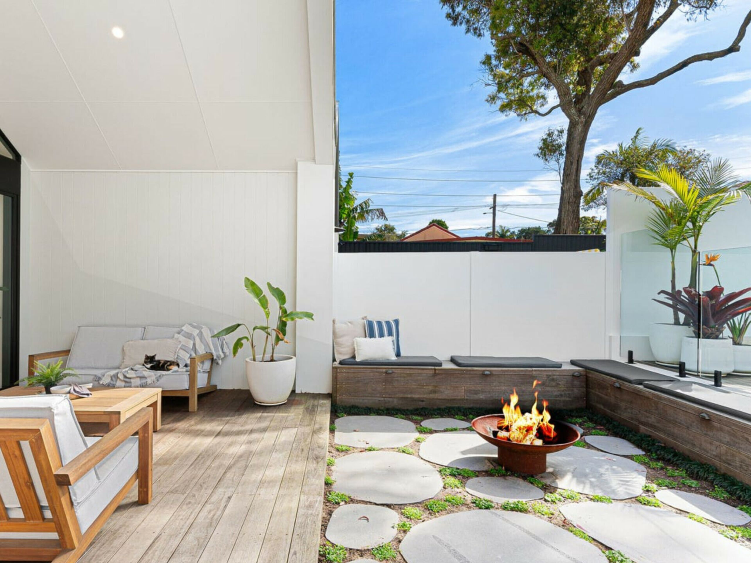 Creating the ideal outdoor space with ModularWalls backyard privacy solutions
