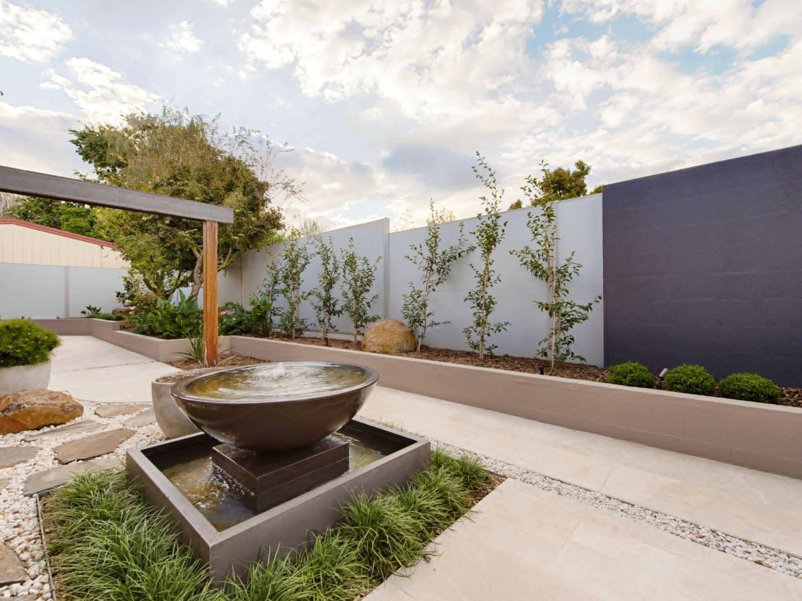 Outdoor zones make entertaining easy