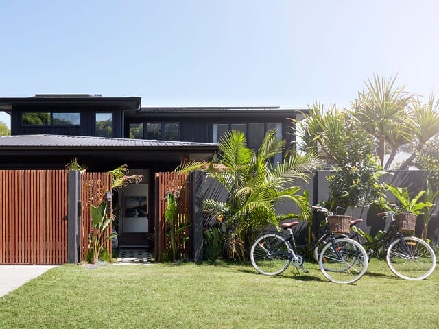 There are a huge range of different premium fence options discover our guide