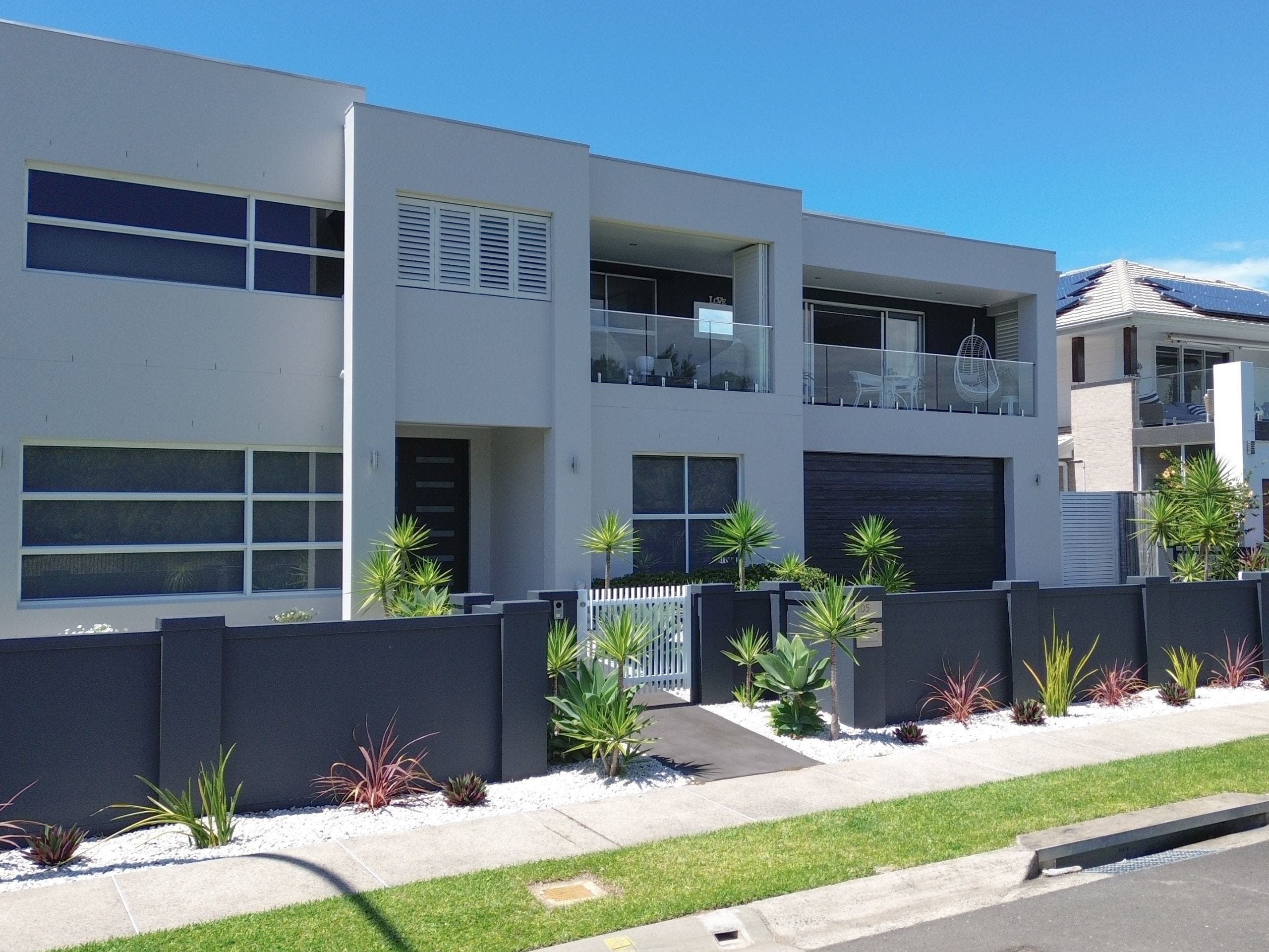 The best fence for a busy street? One that keeps noise out and peace in!