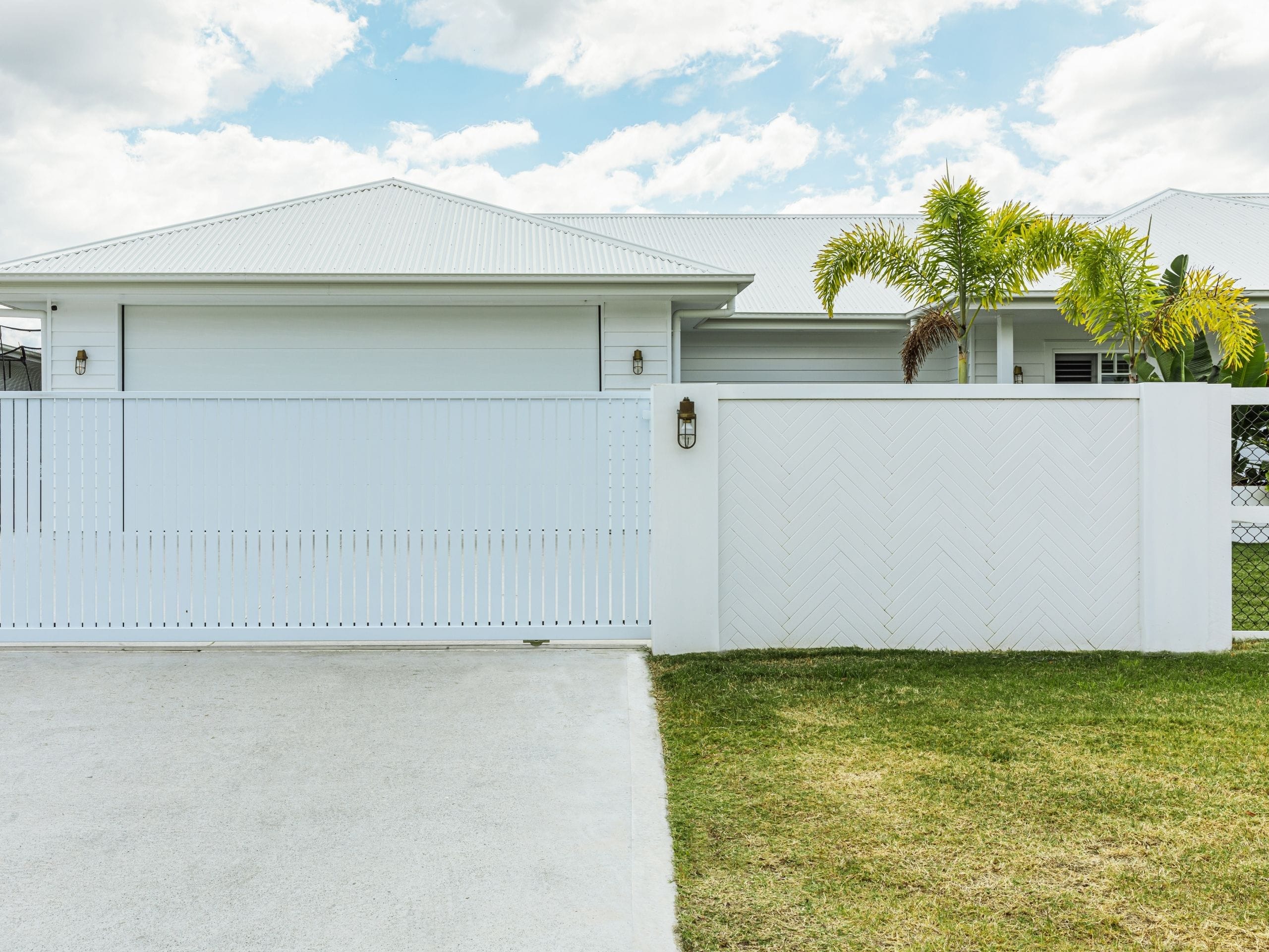 For a high-impact entrance, consider tiled or glazed front walls