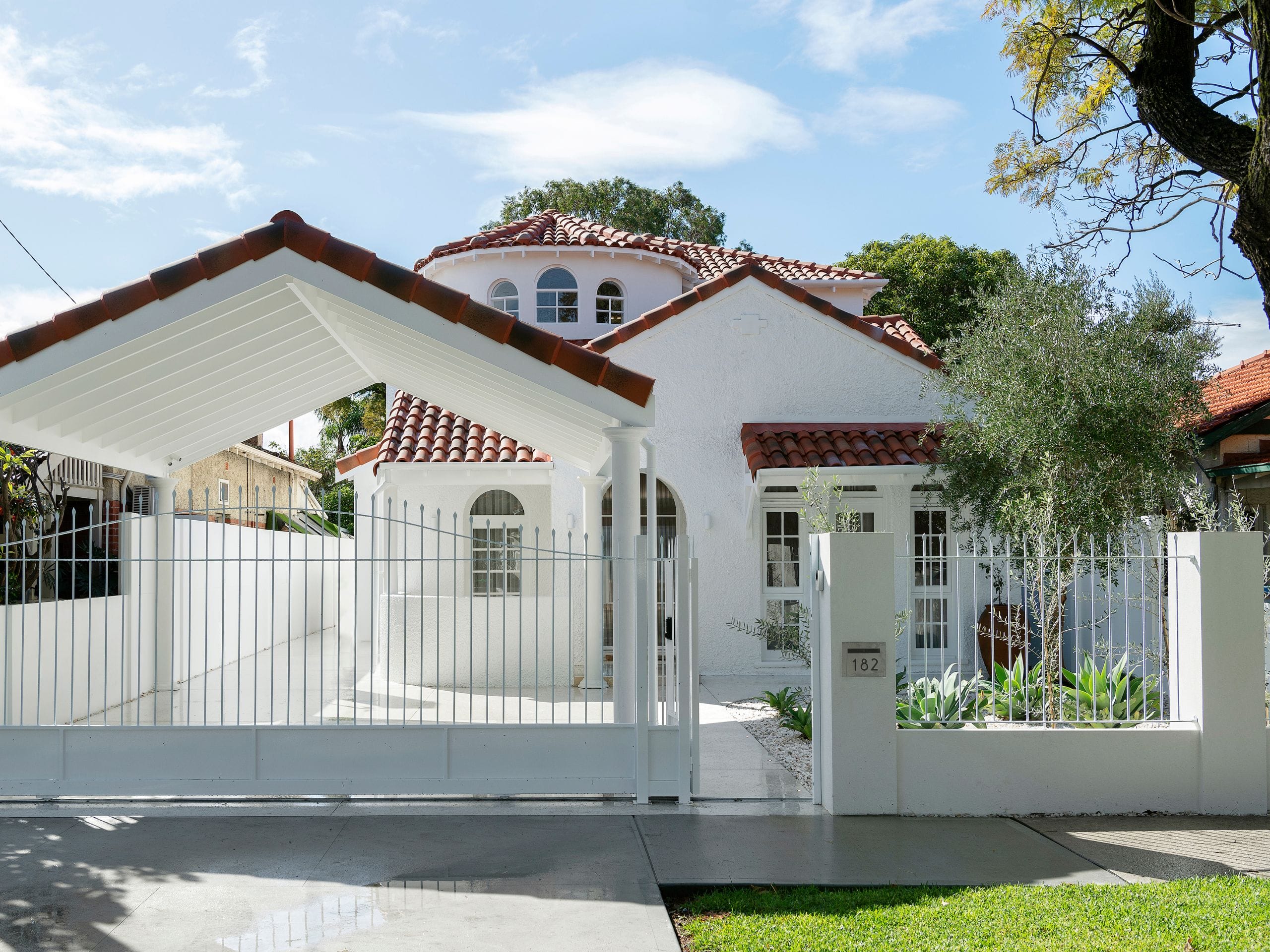 Discover our top on-trend fencing ideas that Australian homeowners are loving