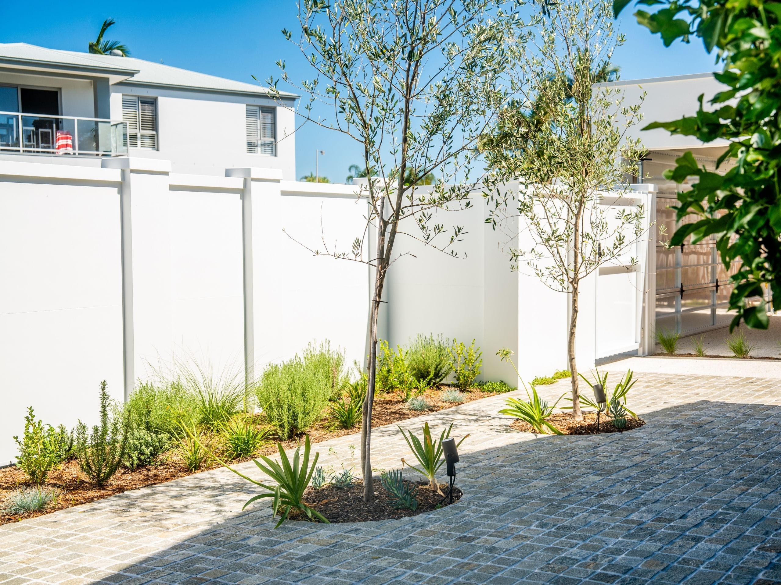 Lynx Landscaping are impressed with the high quality construction and aesthetic design of ModularWalls