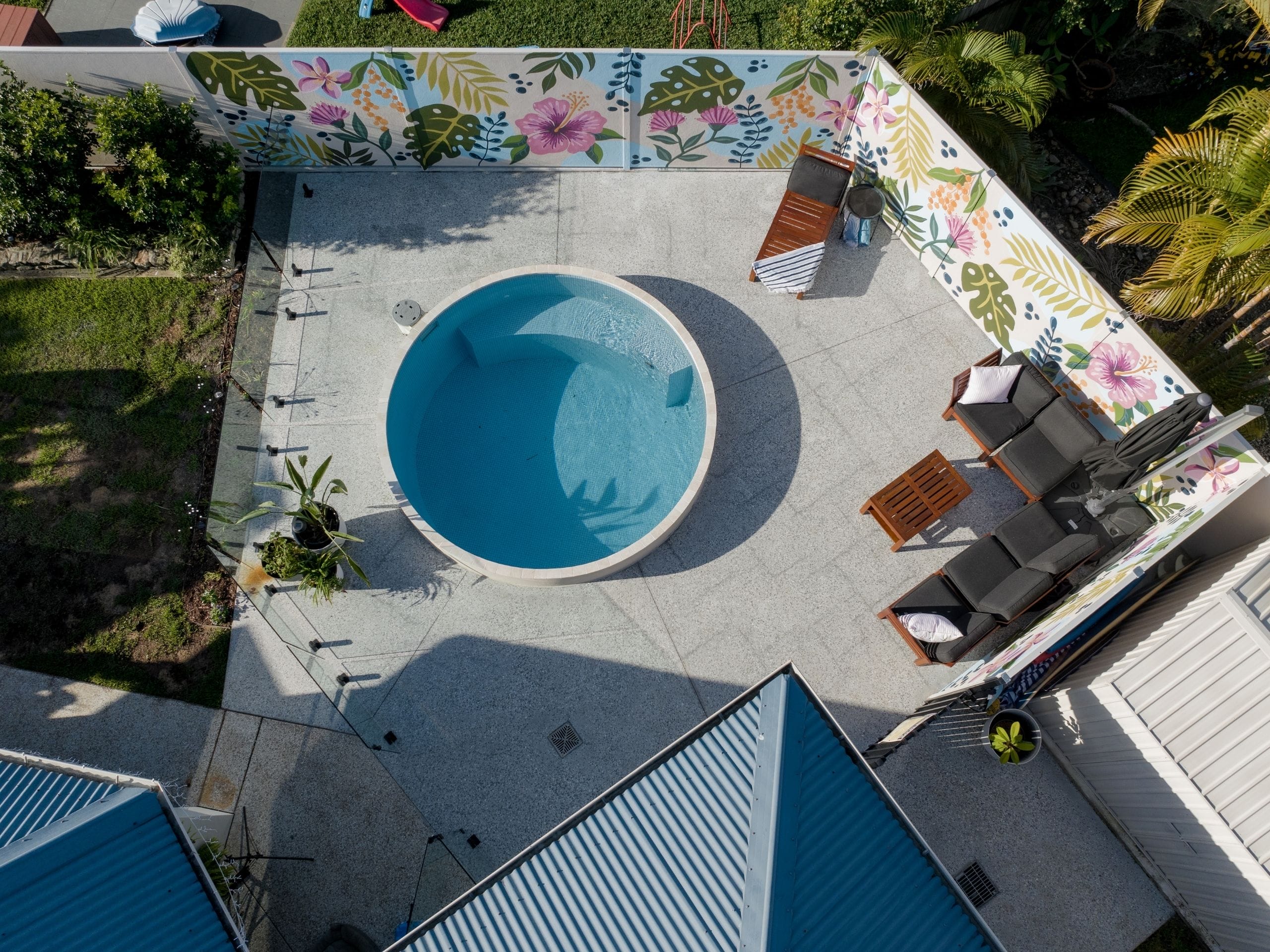 Compared with a traditional masonry wall (which would have significantly increased overall project cost), DIY installation with ModularWalls allowed them to achieve a premium architectural finish while saving on labour.