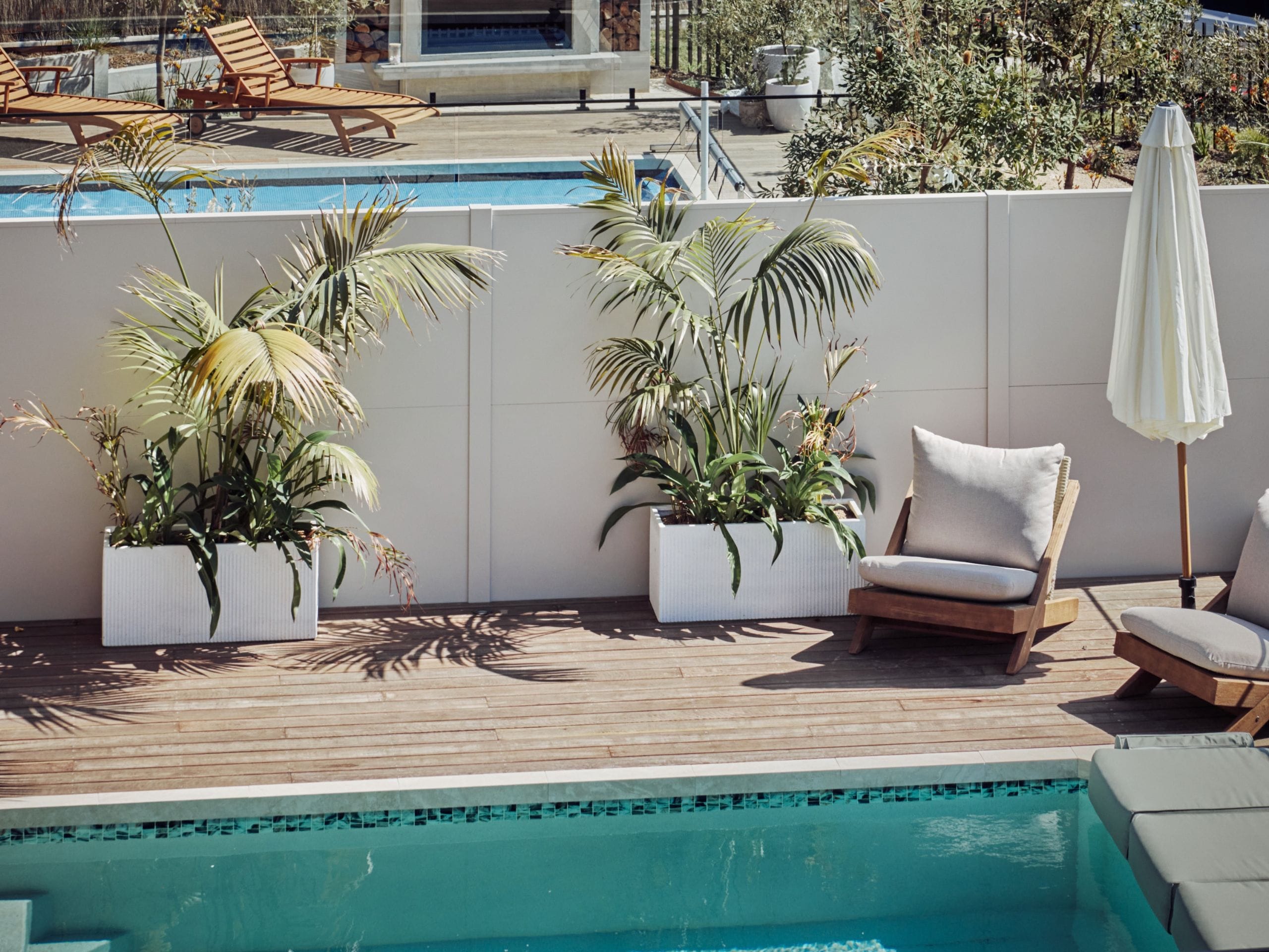 TrendWall creates a solid, contemporary backdrop for landscaping and outdoor entertaining. Its clean lines suit a modern home, while the option for greater wall heights can help create more privacy where needed.
